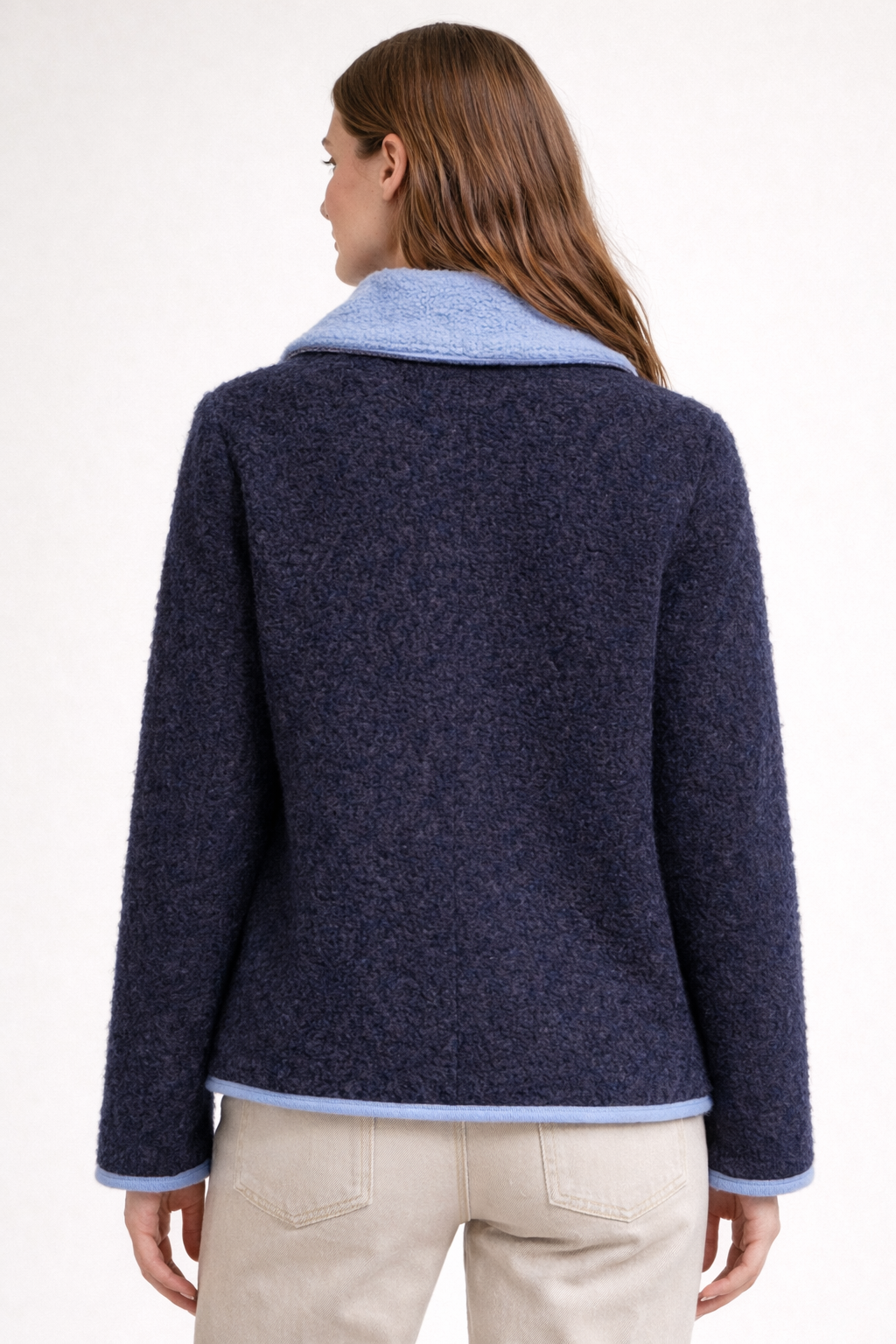 veste-polaire-bleue-zip-dos